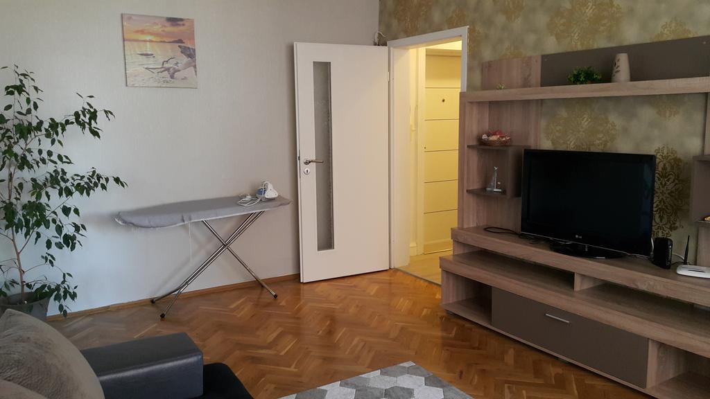 Apartment Plamen Delux Burgas Exteriör bild