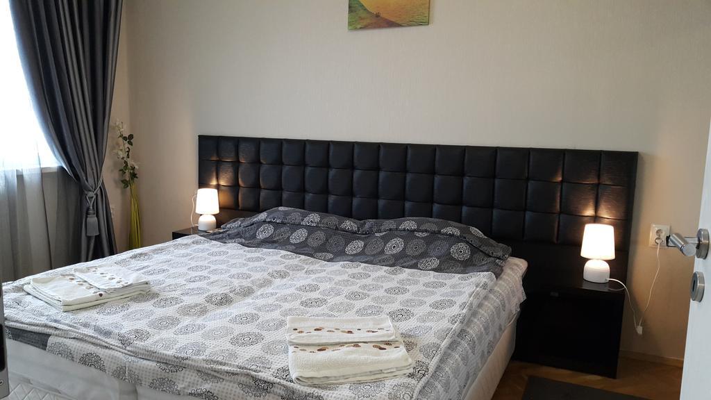Apartment Plamen Delux Burgas Exteriör bild